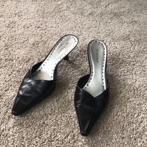 BCBG heels. Black size 9